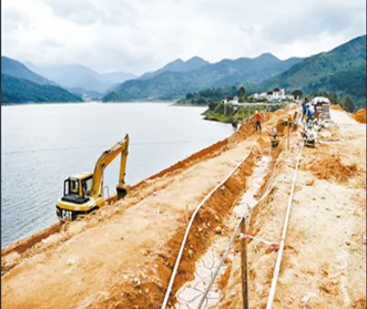 黄陂区滠水河东风河段综合治理工程二标