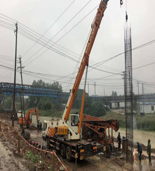 汤逊湖泵站进水港综合整治工程一标