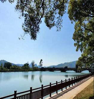 黄陂区滠水河东风河段综合治理工程二标